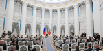 Президент России Владимир Путин встретился с выпускниками федеральной кадровой программы «Время героев»